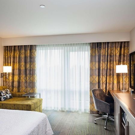 Hampton Inn & Suites By Hilton Seattle/Northgate Dış mekan fotoğraf