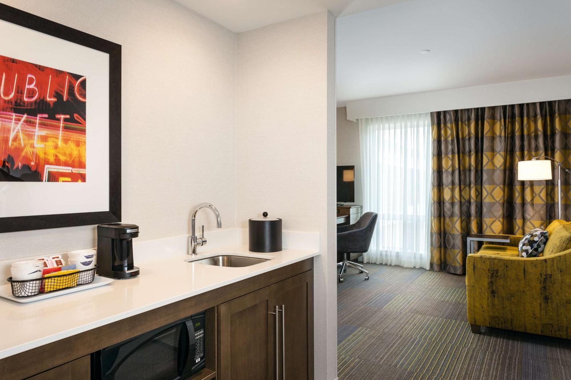Hampton Inn & Suites By Hilton Seattle/Northgate Dış mekan fotoğraf