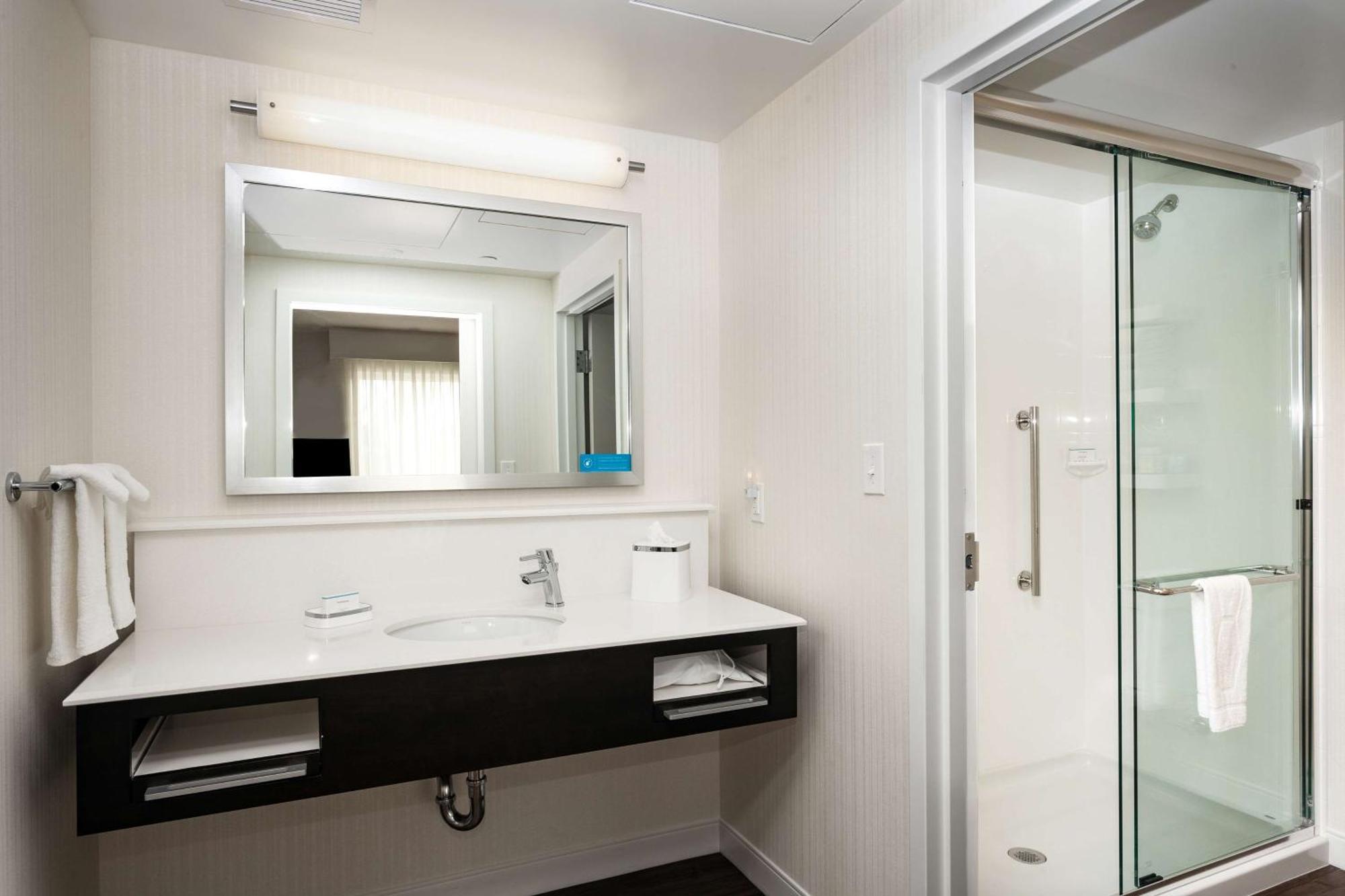 Hampton Inn & Suites By Hilton Seattle/Northgate Dış mekan fotoğraf