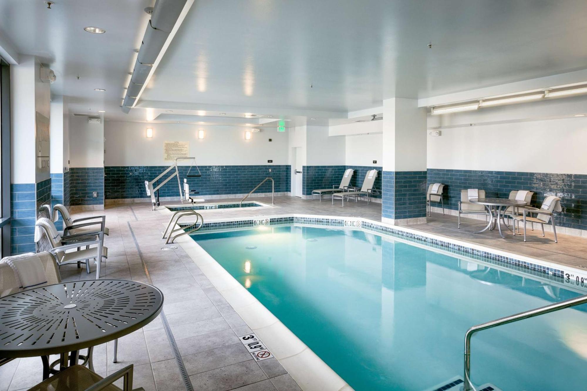 Hampton Inn & Suites By Hilton Seattle/Northgate Dış mekan fotoğraf